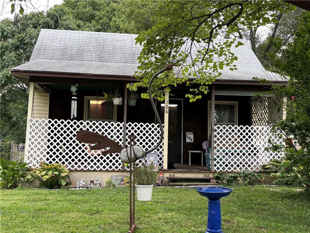 106 S Park Avenue Property Photo 3