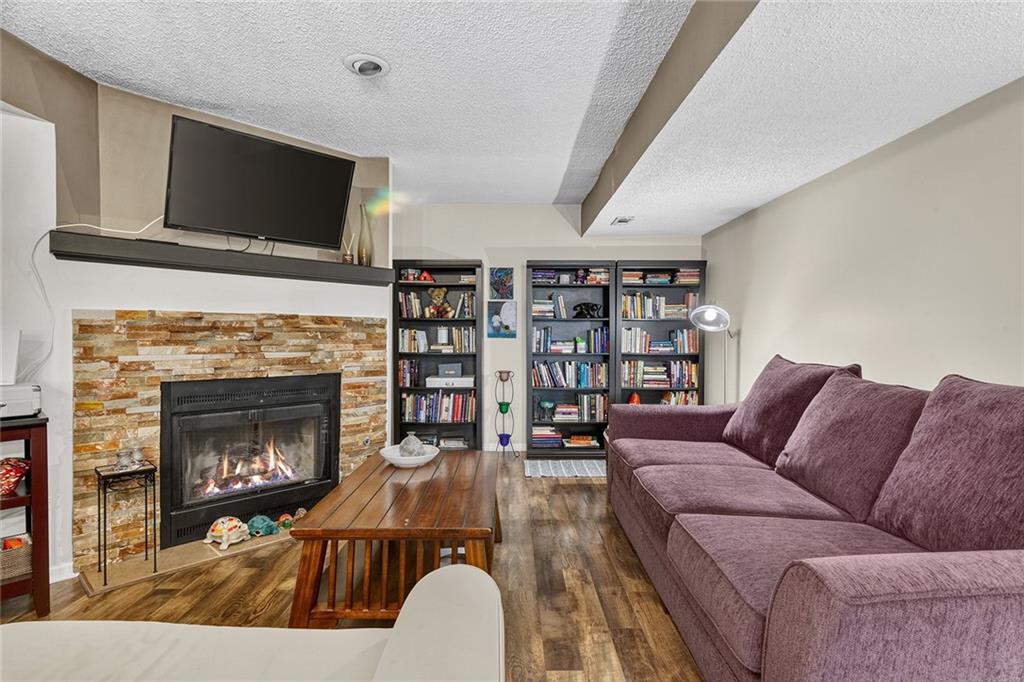 12220 Holmes Lane Property Photo 10