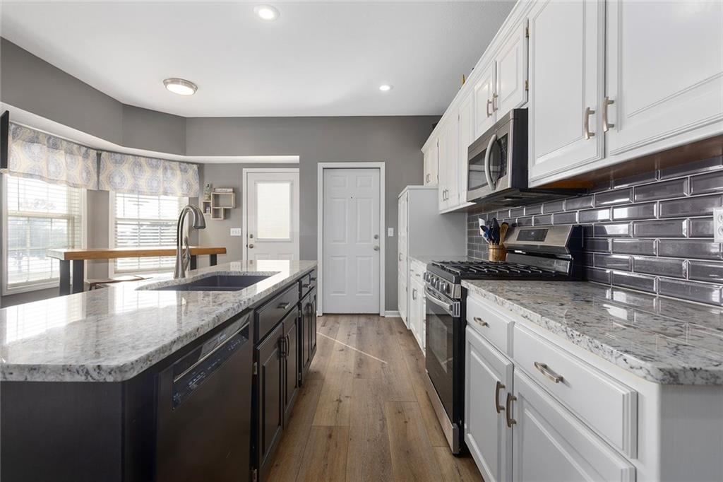 7357 Valley View Circle Property Photo 12