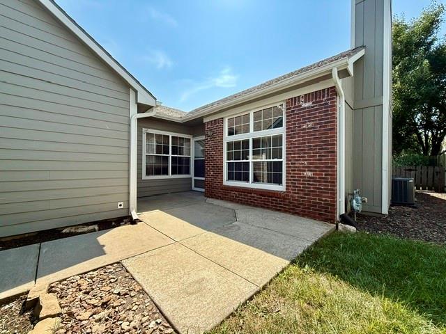 4711 Hearthside Drive Property Photo 4