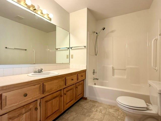 4711 Hearthside Drive Property Photo 13