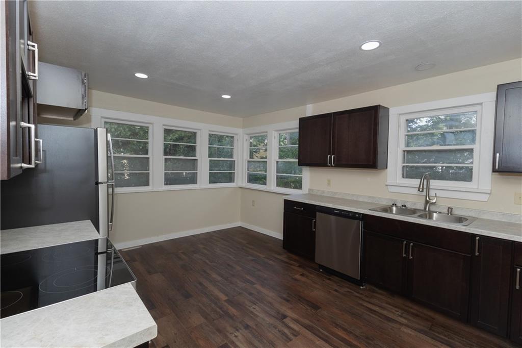 1621 Appleton Street Property Photo 14