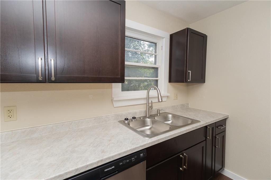1621 Appleton Street Property Photo 17