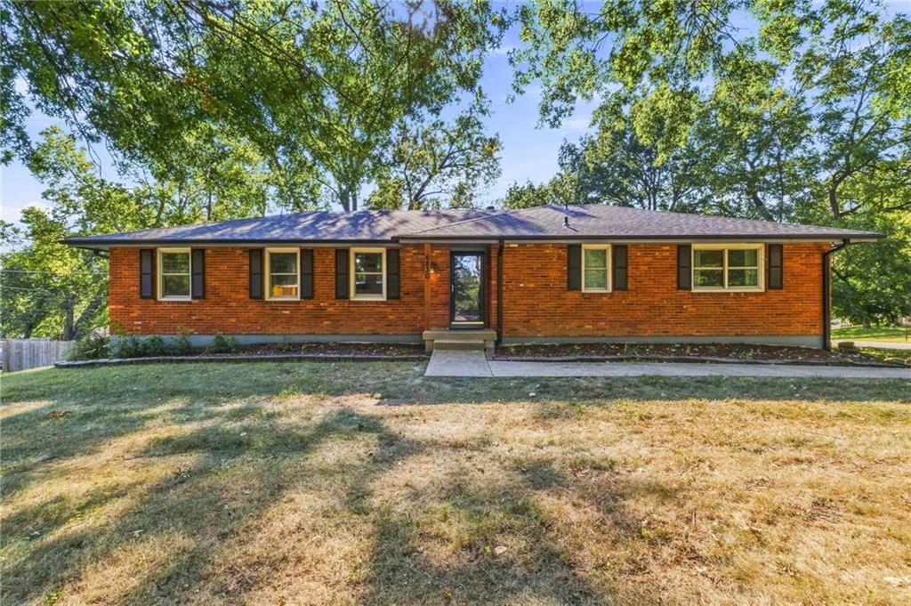 6830 Nw Cross Road Property Photo