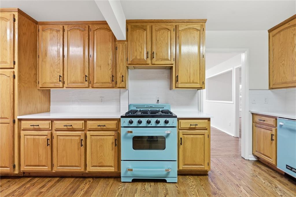 1208 W 33rd Street Property Photo 10