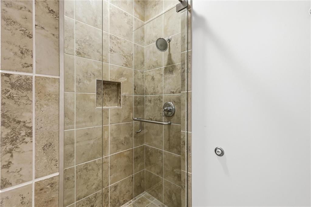 700 W 31st #304 Street Property Photo 48