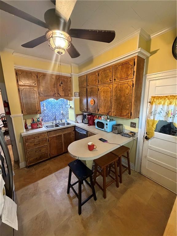 416 W 3rd Street Property Photo 10