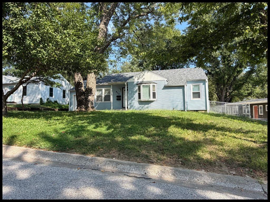411 9th Street Property Photo 3