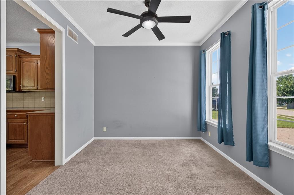 1003 Colonial Drive Property Photo 12