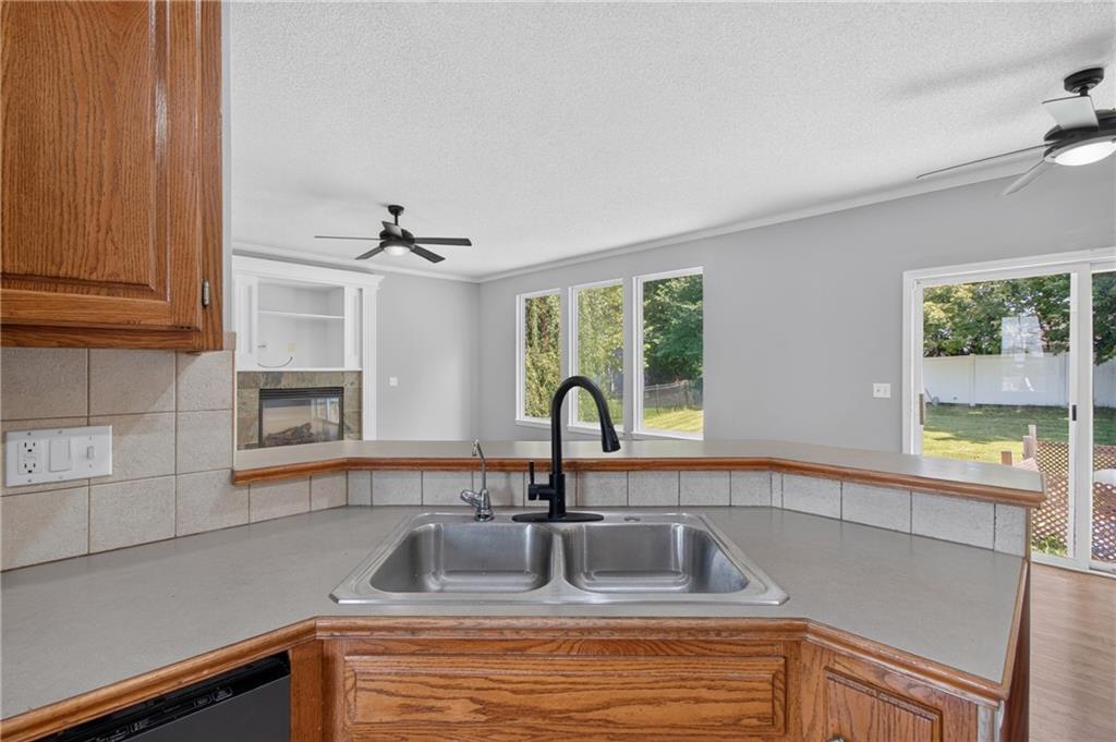 1003 Colonial Drive Property Photo 16