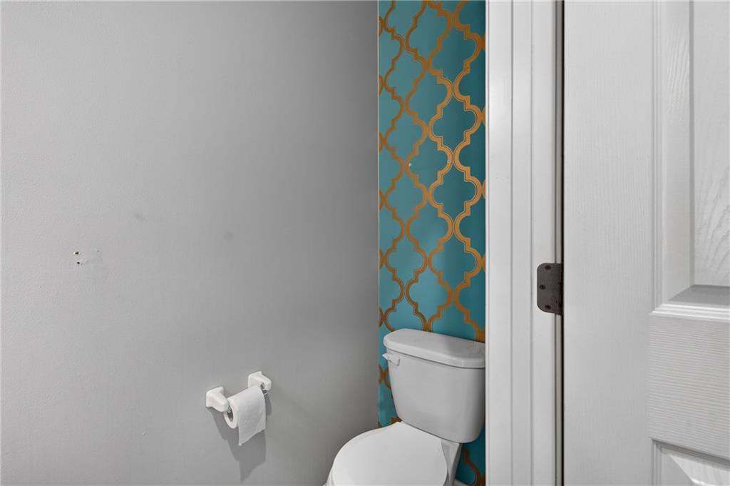 1003 Colonial Drive Property Photo 20
