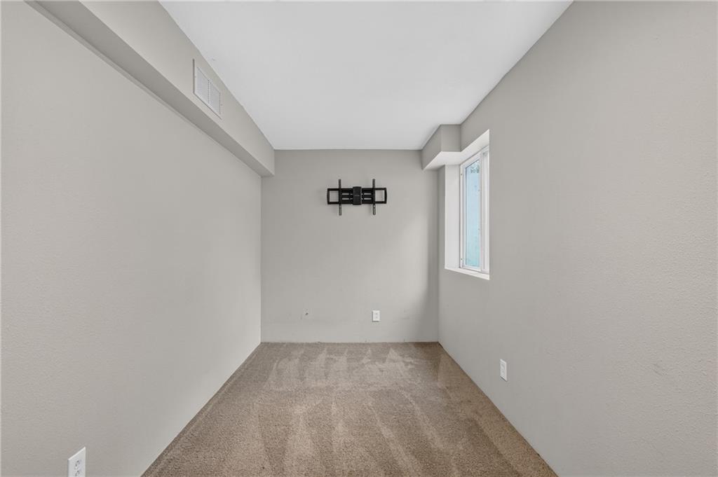 1003 Colonial Drive Property Photo 39