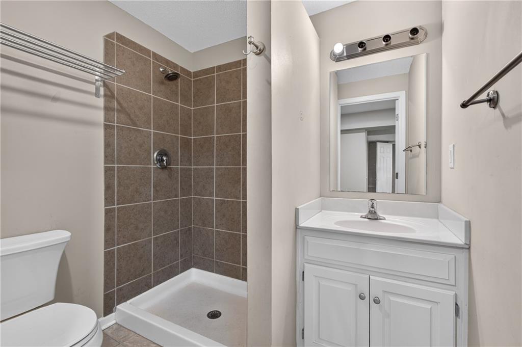 1003 Colonial Drive Property Photo 41