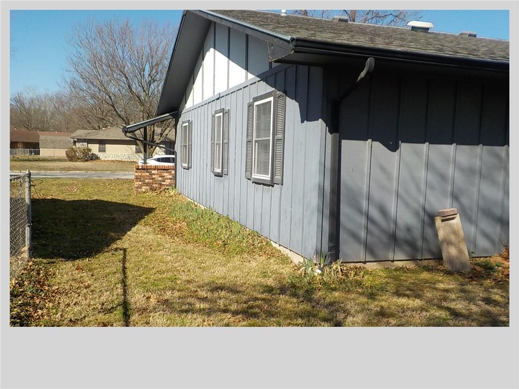 307 Centennial Avenue Property Photo 6