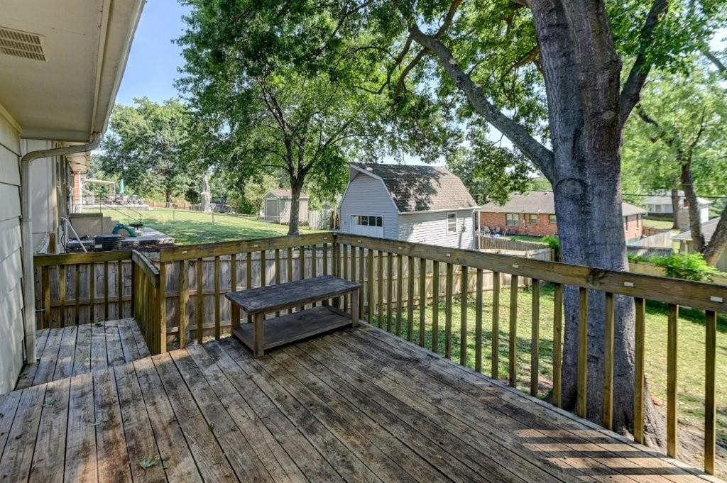 3913 S Milton Drive Property Photo 4