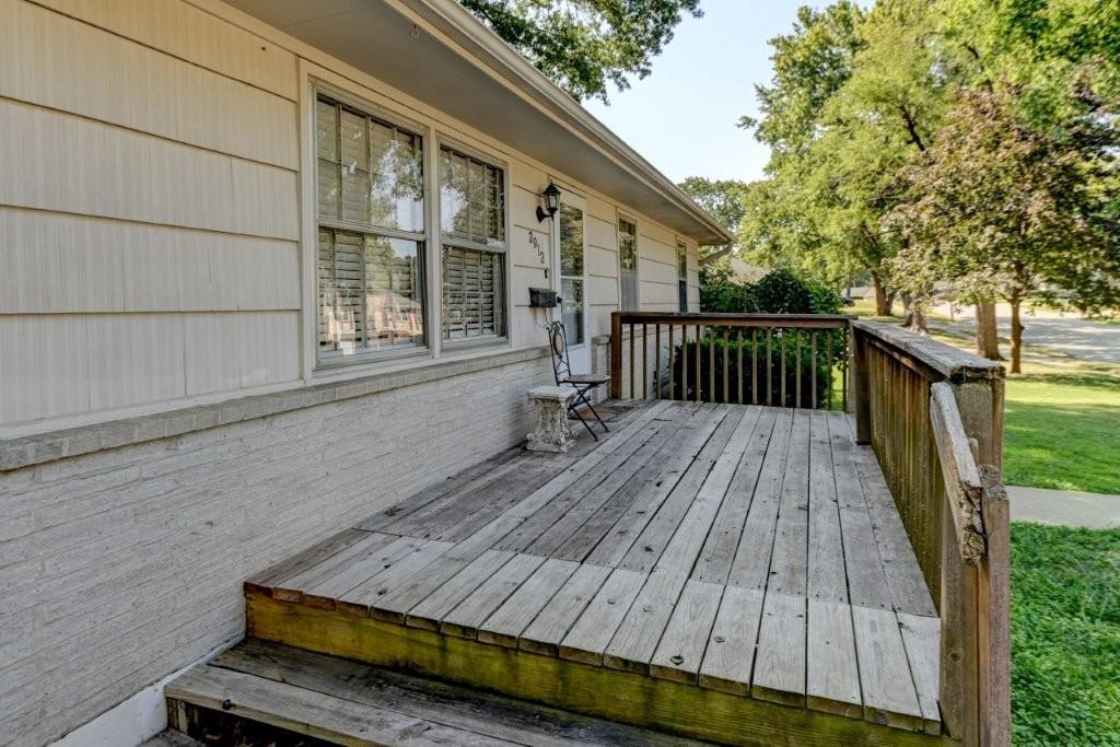 3913 S Milton Drive Property Photo 14