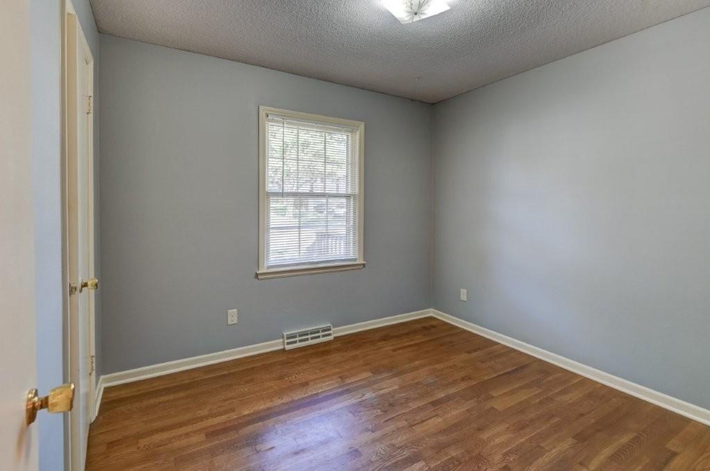 3913 S Milton Drive Property Photo 27