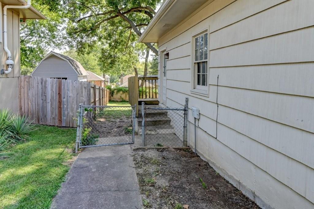3913 S Milton Drive Property Photo 29