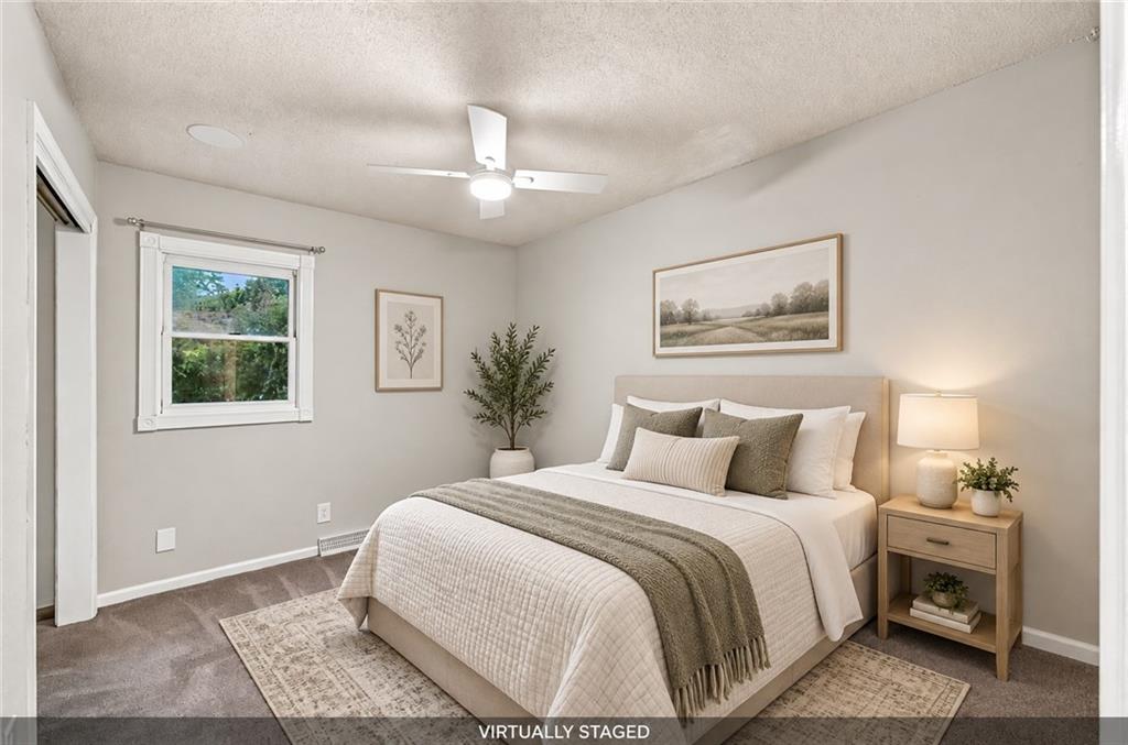 2100 E Taylor Drive Property Photo 25