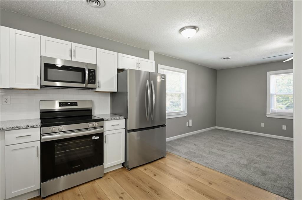 5041 Forest Avenue Property Photo 6