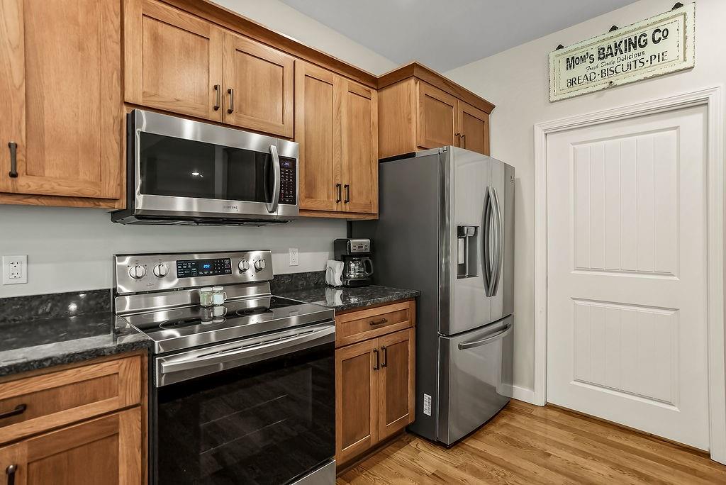 211 Hillside Drive Property Photo 8