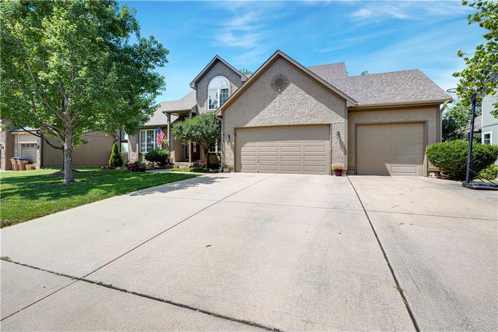 826 Trailway Drive Property Photo 2