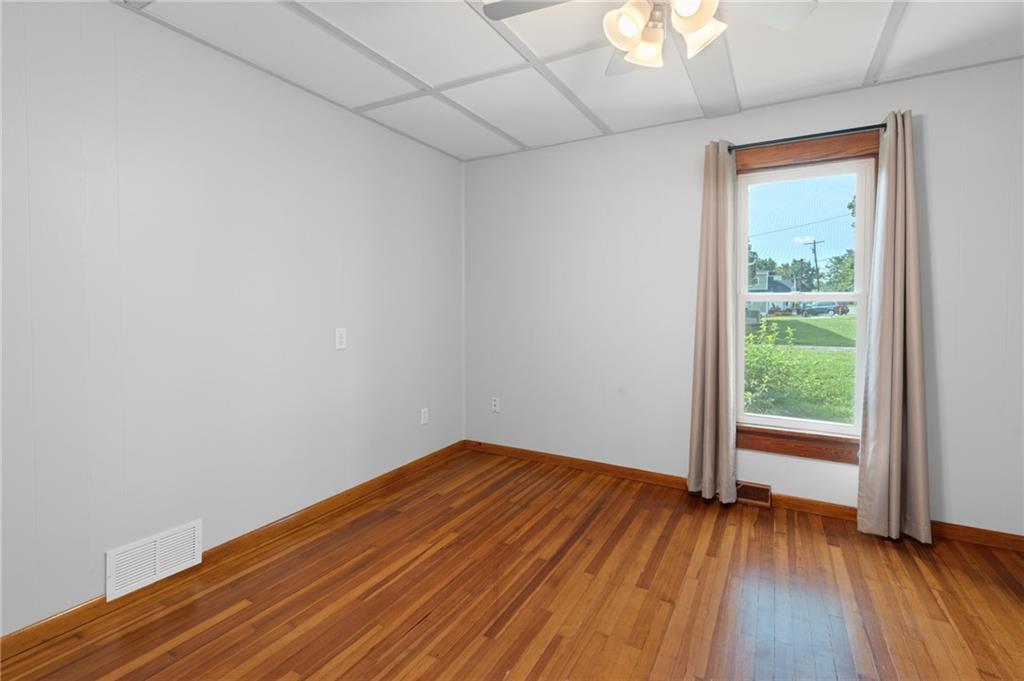 214 N Center Street Property Photo 17