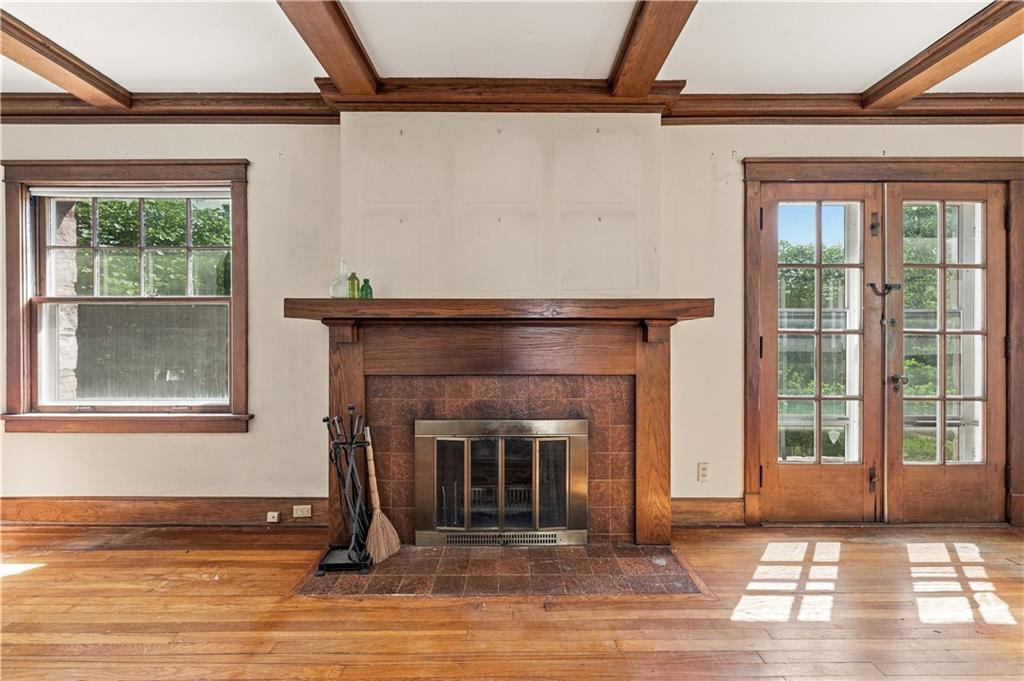 40 E 52nd Street Property Photo 6