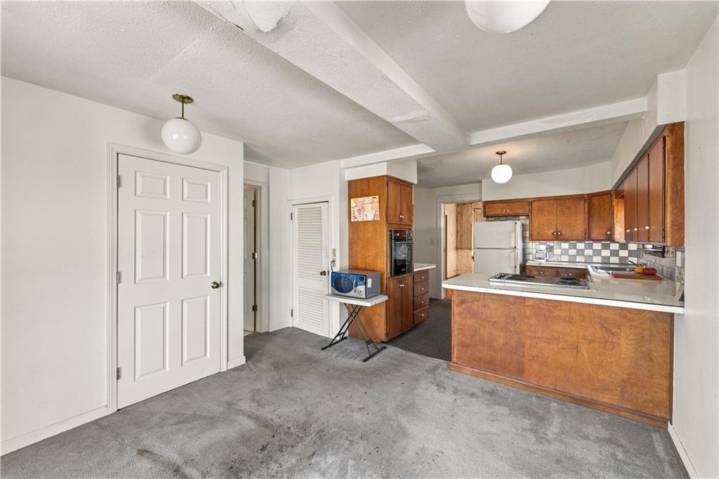 40 E 52nd Street Property Photo 17