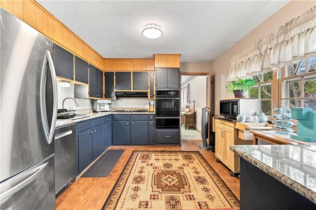 5207 Spring Avenue Property Photo 4
