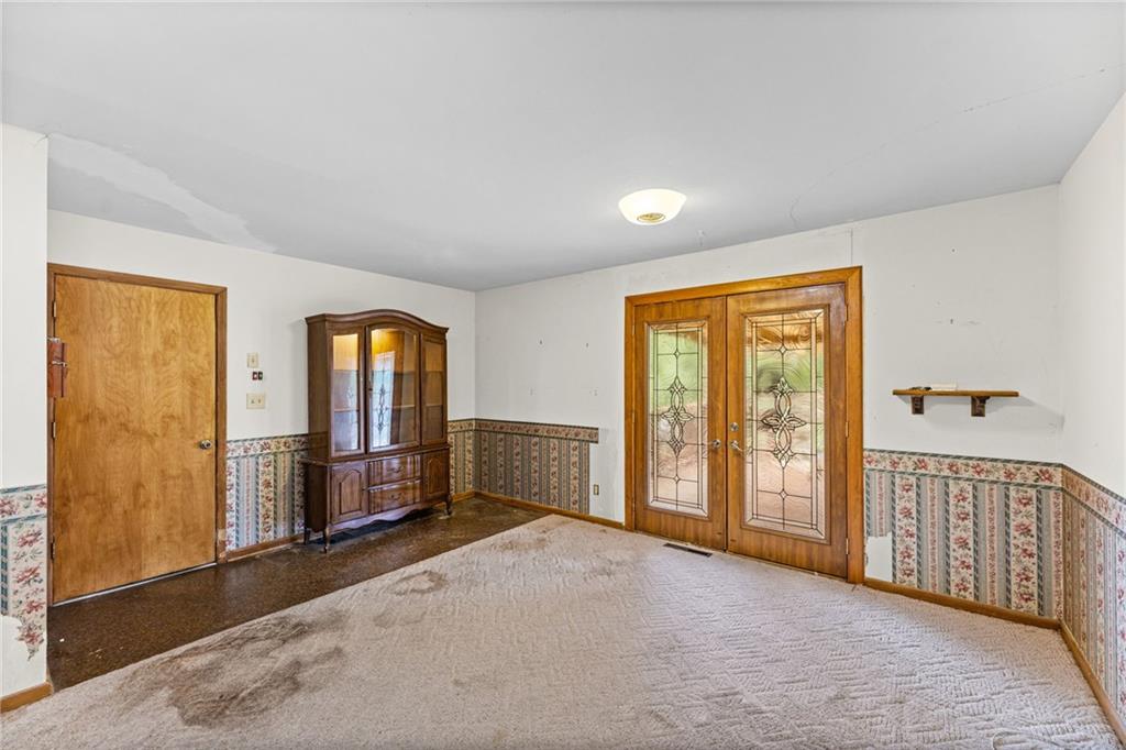 940 S Ash Street Property Photo 15