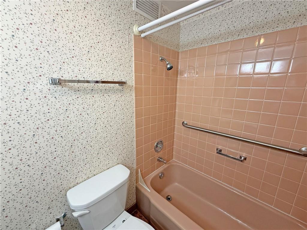 333 W Meyer Boulevard Property Photo 21