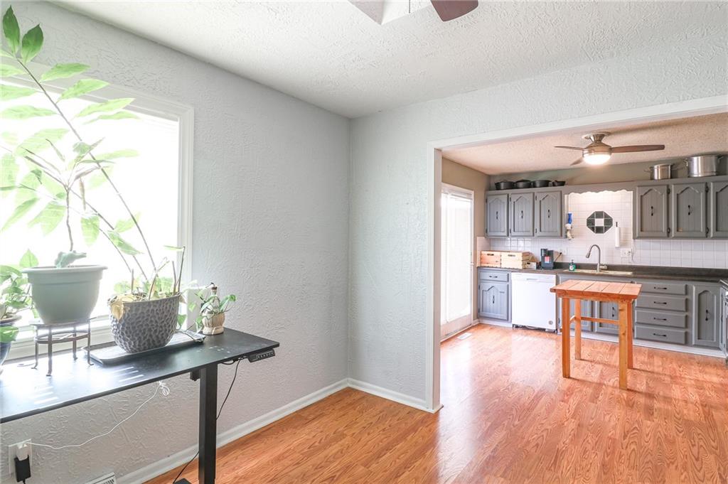 12723 Cave Lane Property Photo 6