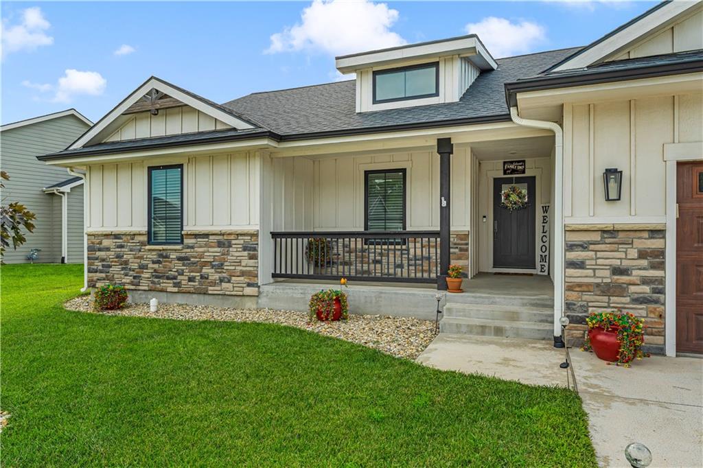 4814 Nature Avenue Property Photo 6