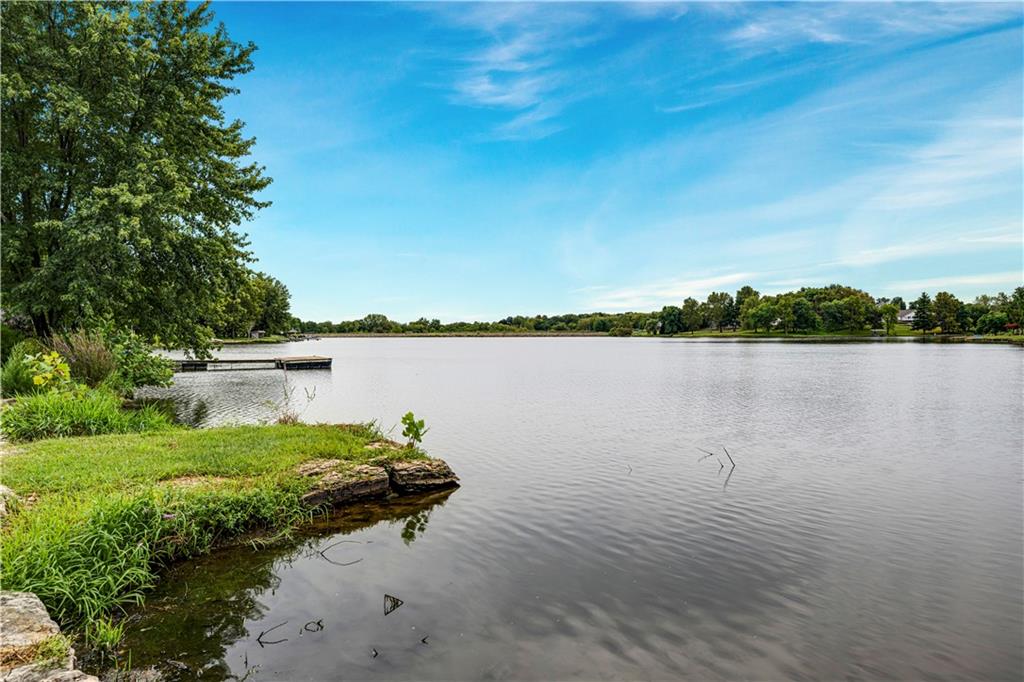 15613 Cedar Lane Property Photo 4
