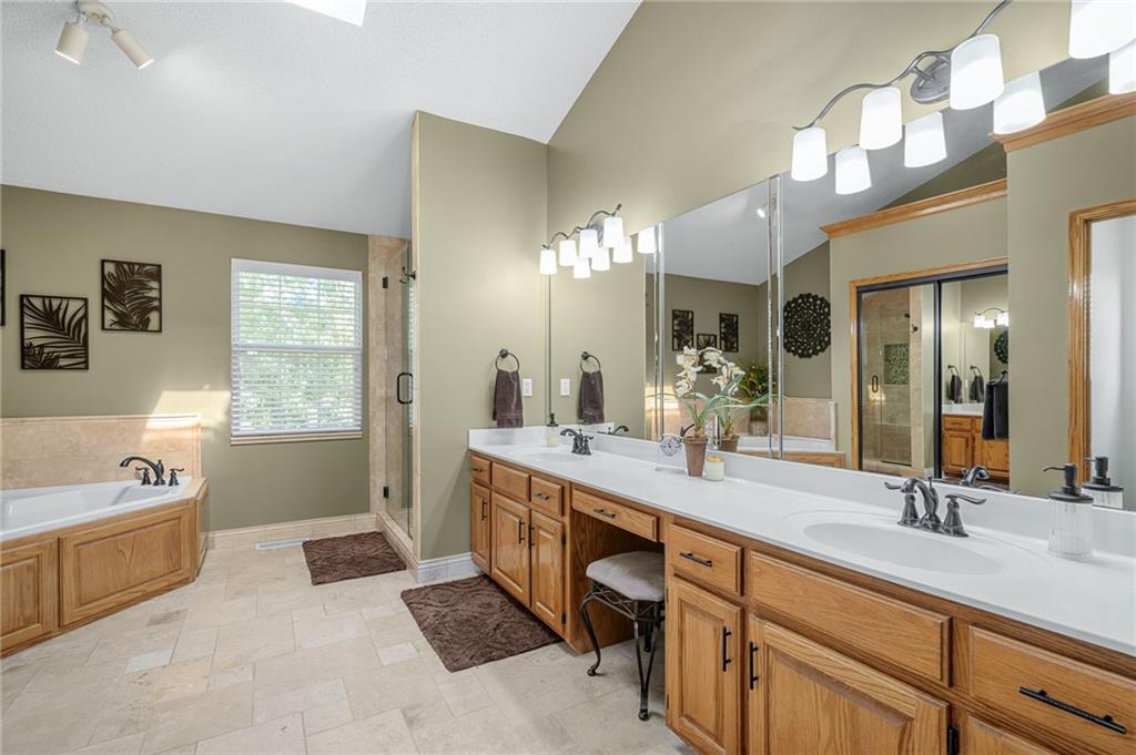 4512 Ne Webster Drive Property Photo 23