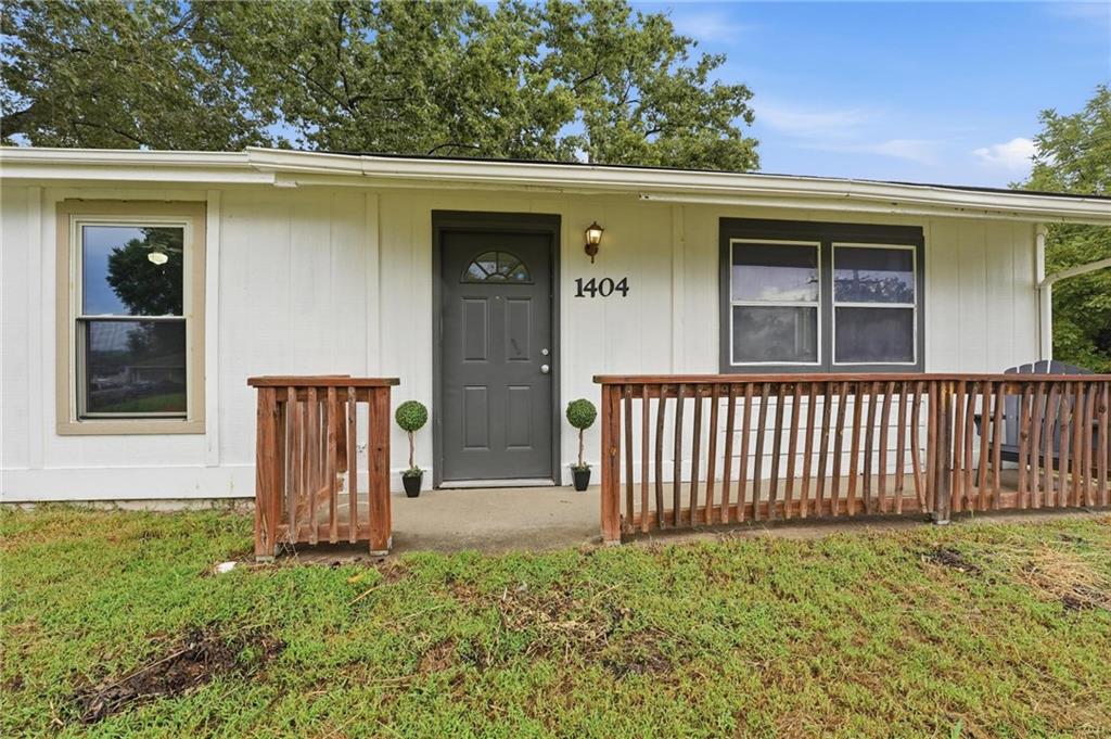 1404 Shawnee Street Property Photo 1