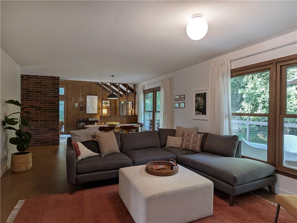 10050 Roe Avenue Property Photo 17