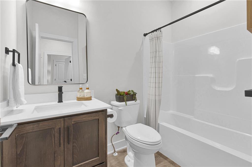 5821 Hunter Court Property Photo 19