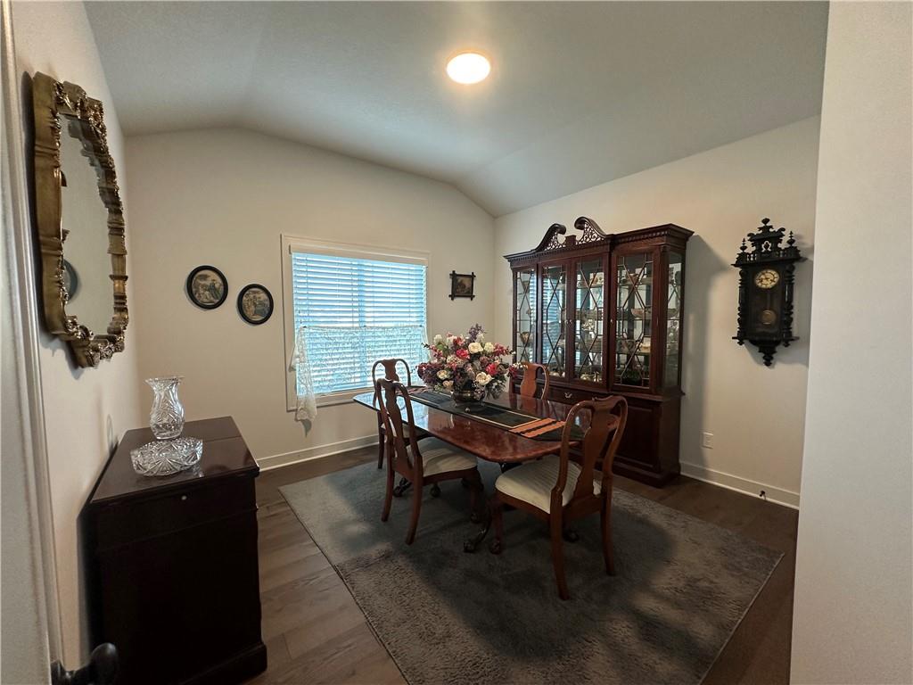 2938 Sw Arboridge Drive Property Photo 6