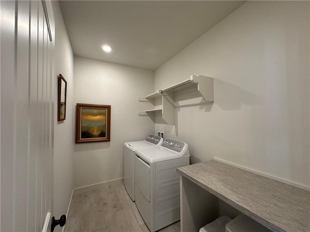 2938 Sw Arboridge Drive Property Photo 7