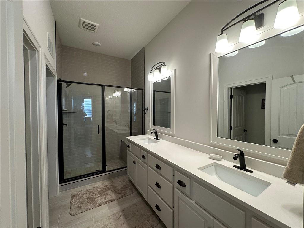 2938 Sw Arboridge Drive Property Photo 8