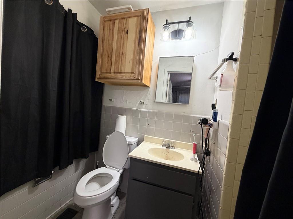 1201 Cedar Street Property Photo 11