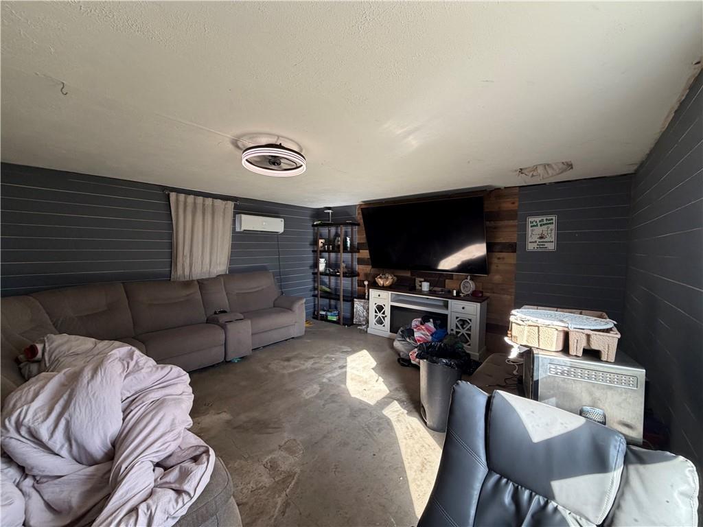 1201 Cedar Street Property Photo 14
