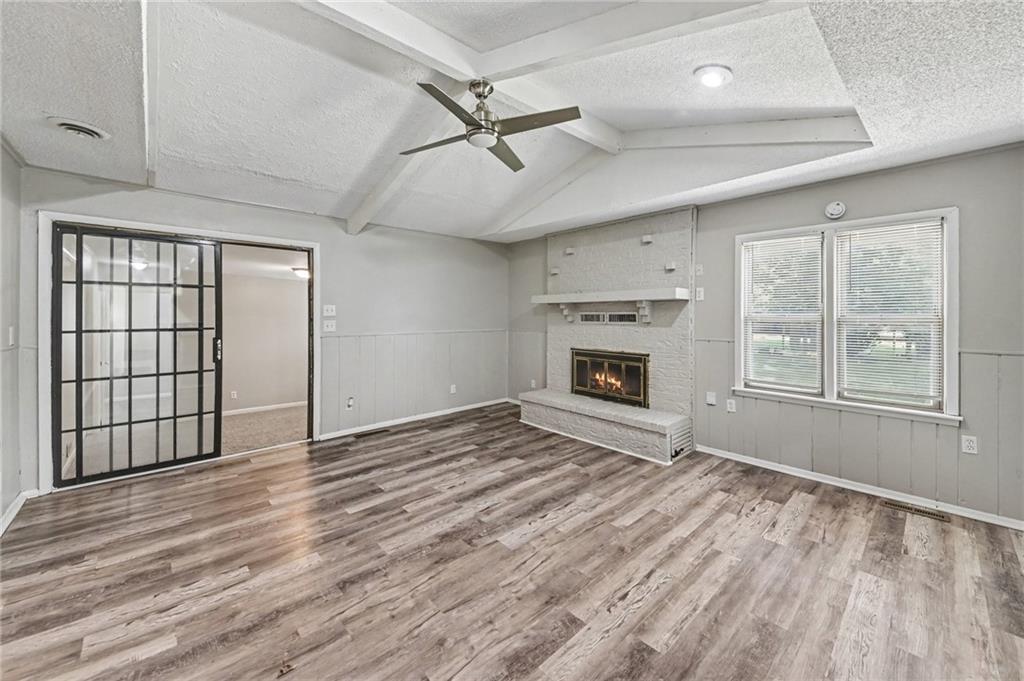 13008 E 38th Street Property Photo 4