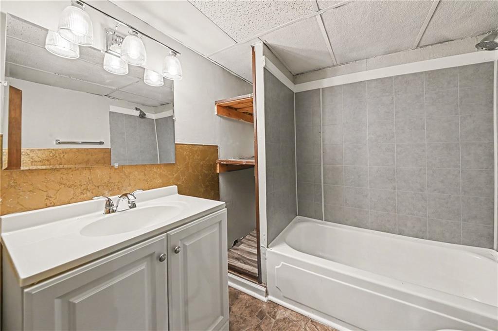 13008 E 38th Street Property Photo 17