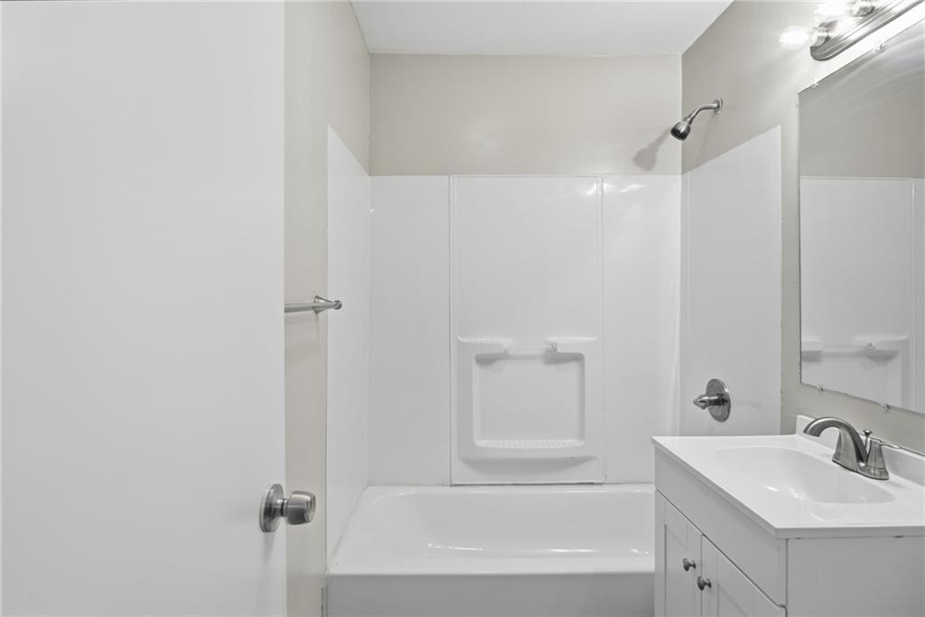 7104 Longview Road Property Photo 25