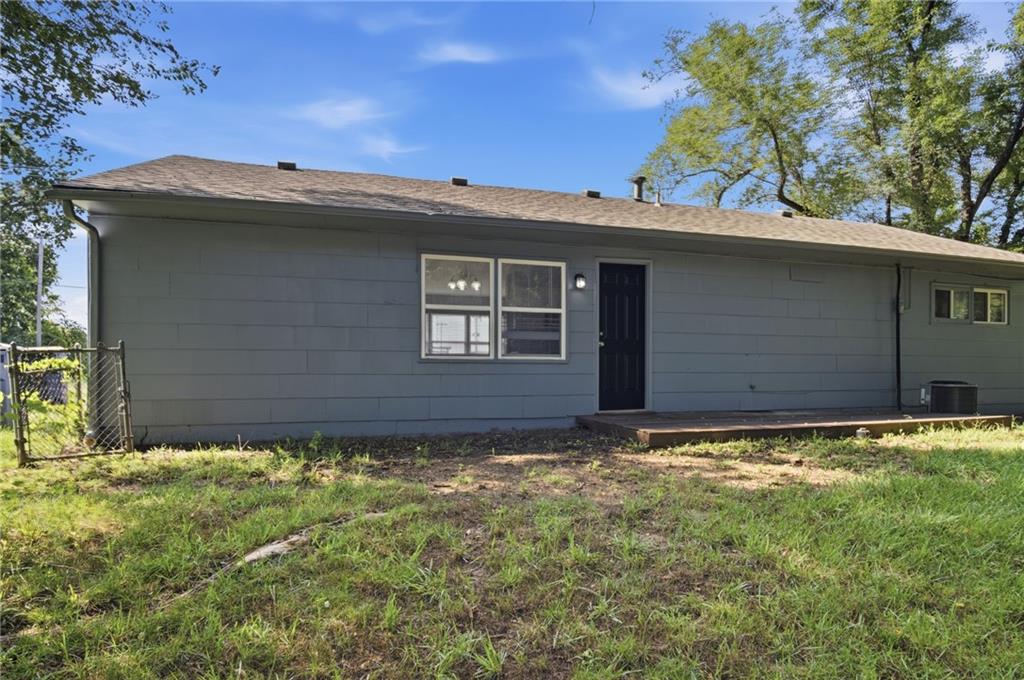 7104 Longview Road Property Photo 29