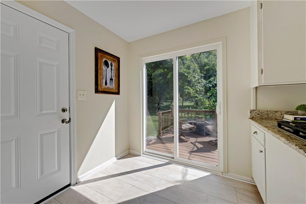 9515 Granada Drive Property Photo 13