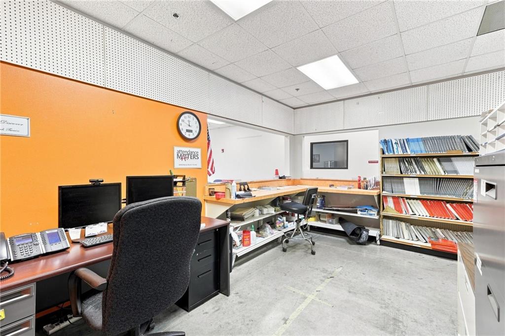 274 N Industrial Drive Property Photo 20
